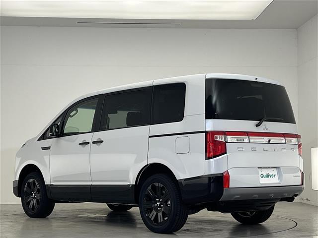 デリカＤ：５ シャモニー　登録済未使用車／ナビ取付パッケージ／ステアリングスイッチ／マルチアラウンドモニター／両側パワースライドドア／ハーフレザーシート／シートヒーター／ハンドルヒーター／ＬＥＤライト／パワーバックドア（32枚目）