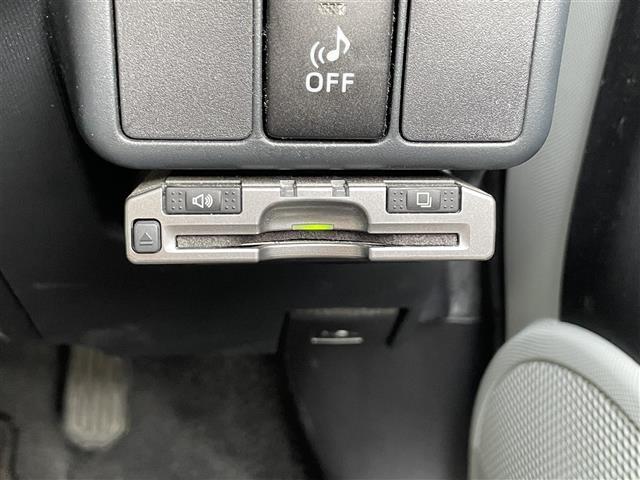 アクア Ｓ　禁煙車／純正ナビ／Ｂｌｕｅｔｏｏｔｈ／ＣＤ／ＤＶＤ／ＡＵＸ／フルセグＴＶ／バックカメラ／ステアリングリモコン／純正アルミホイール／純正フロアマット／ＥＴＣ／スマートキー（13枚目）