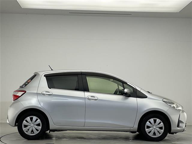 ヴィッツ ジュエラ　禁煙車／７インチナビ／ＥＴＣ／前後ドラレコ／プリクラッシュセーフティ／レーンディパーチャーアラート／オートマチックハイビーム／ＬＥＤヘッドライト／スマートキー／オートエアコン／電動格納ミラー（31枚目）
