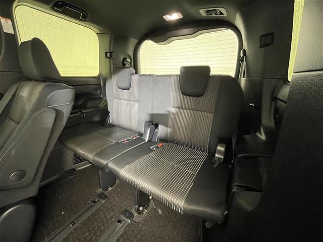 ヴォクシー ハイブリッドＺＳ　煌　禁煙車／純正９インチナビ／フリップダウンモニター／クルーズコントロール／バックカメラ／両側電動スライドドア／シートヒーター／ステアリングリモコン／ＥＴＣ／Ｂｌｕｅｔｏｏｔｈ／ＣＤ／ＤＶＤ／フルセグＴＶ（27枚目）