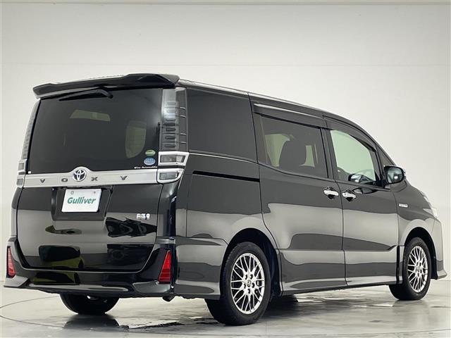 ヴォクシー ハイブリッドＺＳ　煌　禁煙車／純正９インチナビ／フリップダウンモニター／クルーズコントロール／バックカメラ／両側電動スライドドア／シートヒーター／ステアリングリモコン／ＥＴＣ／Ｂｌｕｅｔｏｏｔｈ／ＣＤ／ＤＶＤ／フルセグＴＶ（38枚目）