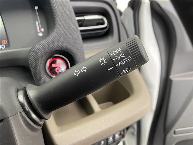 フリード ｅ：ＨＥＶエアー　ＥＸ　禁煙車／純正９型ナビ／両側パワースライドドア／全方位カメラ／追従クルーズコントロール／レーンキープアシスト／ハーフレザーシート／シートヒーター／ブラインドスポットインフォメーション／クリアランスソナー（15枚目）