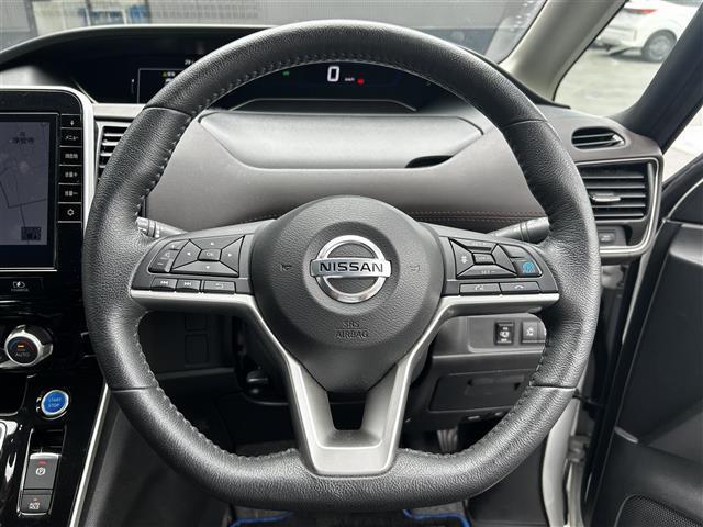 セレナ ｅ－パワー　ハイウェイスターＧ　禁煙車／純正９型ナビ／寒冷地仕様車／純正フリップダウンモニター／両側パワースライドドア／全方位カメラ／レザーシート／プロパイロット／ＬＥＤ／オートマチックハイビーム／パーキングアシスト／ＥＴＣ（10枚目）