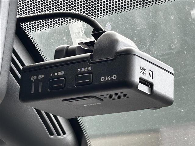 セレナ ｅ－パワー　ハイウェイスターＧ　禁煙車／純正９型ナビ／寒冷地仕様車／純正フリップダウンモニター／両側パワースライドドア／全方位カメラ／レザーシート／プロパイロット／ＬＥＤ／オートマチックハイビーム／パーキングアシスト／ＥＴＣ（20枚目）