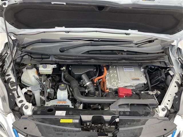 セレナ ｅ－パワー　ハイウェイスターＧ　禁煙車／純正９型ナビ／寒冷地仕様車／純正フリップダウンモニター／両側パワースライドドア／全方位カメラ／レザーシート／プロパイロット／ＬＥＤ／オートマチックハイビーム／パーキングアシスト／ＥＴＣ（39枚目）
