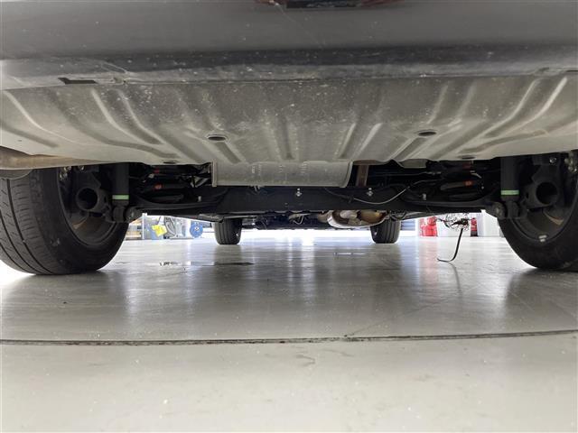 セレナ ｅ－パワー　ハイウェイスターＶ　禁煙車／プロパイロット／ＥＴＣ／アラウンドビューモニター／デジタルインナーミラー／ブラインドスポットモニター／クリアランスソナー／追従クルーズコントロール／両側電動スライドドア／後席モニター／ＬＥＤ（37枚目）