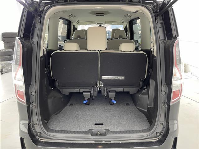 セレナ ｅ－パワー　ハイウェイスターＶ　禁煙車／純正１０型ナビ／両側電動スライドドア／全方位カメラ／ＥＴＣ／衝突被害軽減ブレーキ／クルーズコントロール／レーンキープアシスト／ＬＥＤヘッドライト／クリアランスソナー／電動パーキング（26枚目）