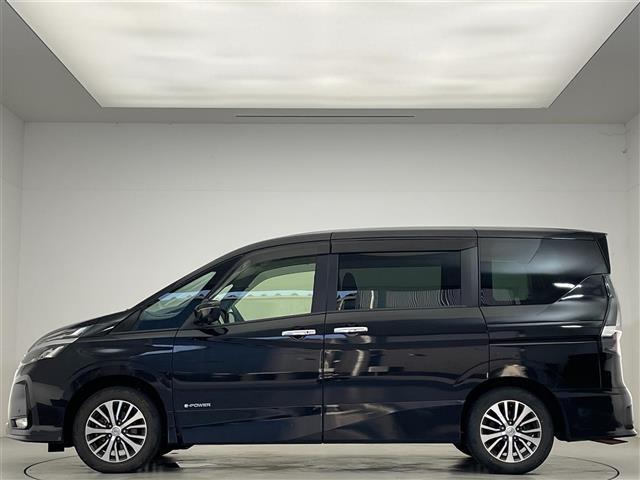 セレナ ｅ－パワー　ハイウェイスターＶ　禁煙車／純正１０型ナビ／両側電動スライドドア／全方位カメラ／ＥＴＣ／衝突被害軽減ブレーキ／クルーズコントロール／レーンキープアシスト／ＬＥＤヘッドライト／クリアランスソナー／電動パーキング（33枚目）