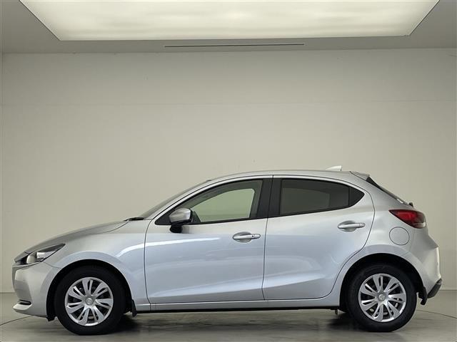 ＭＡＺＤＡ２ １５Ｓ　スマートエディション　禁煙車／純正ナビ／全方位カメラ／レーンキープアシスト／クリアランスソナー／衝突軽減ブレーキ／ブラインドスポットモニター／ＬＥＤヘッドライト／前後ドライブ／ＥＴＣ／純正フロアマット／プッシュスタート（32枚目）
