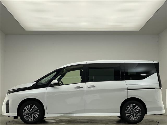 セレナ ｅ－パワー　ハイウェイスターＶ　登録済未使用車／純正１２．３型ナビ／後席モニター／追従クルーズコントロール／レーンキープアシスト／全方位カメラ／両側パワースライドドア／ハーフレザーシート／ＥＴＣ２．０／ワイヤレス充電／オートホールド（34枚目）