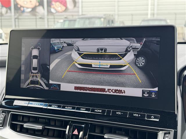 クラウンハイブリッド ＲＳ　リミテッドＩＩ　純正１２．３インチナビ／パノラミックビューモニター／３眼ＬＥＤヘッドランプ／黒革シート／本革巻きステアリング／トヨタセーフティセンス／パワーシート／シートクーラー／ビルトインＥＴＣ２．０（6枚目）