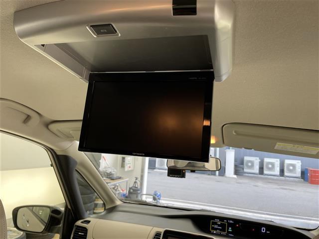 セレナ ハイウェイスター　プロパイロットエディション　禁煙車／純正ナビ／フルセグテレビ／バックカメラ／フリップダウンモニター／前後ドライブレコーダー／エマージェンシーブレーキ／クルーズコントロール／プロパイロット／両側パワースライドドア／オートライト（3枚目）