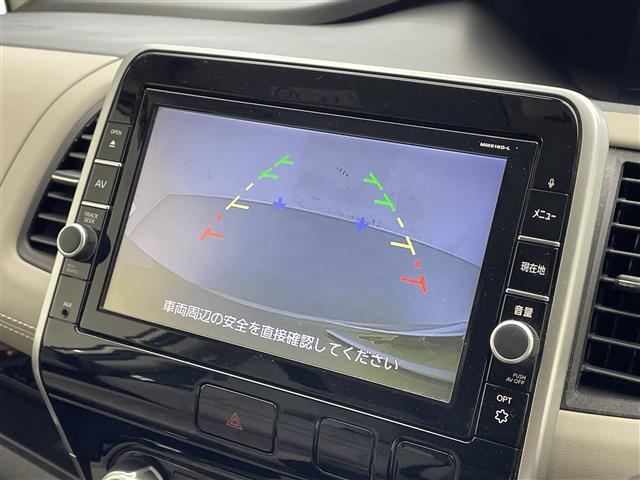 セレナ ハイウェイスター　プロパイロットエディション　禁煙車／純正ナビ／フルセグテレビ／バックカメラ／フリップダウンモニター／前後ドライブレコーダー／エマージェンシーブレーキ／クルーズコントロール／プロパイロット／両側パワースライドドア／オートライト（6枚目）