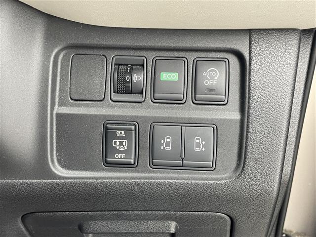 セレナ ハイウェイスター　プロパイロットエディション　禁煙車／純正ナビ／フルセグテレビ／バックカメラ／フリップダウンモニター／前後ドライブレコーダー／エマージェンシーブレーキ／クルーズコントロール／プロパイロット／両側パワースライドドア／オートライト（11枚目）
