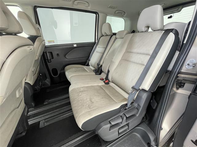セレナ ハイウェイスター　プロパイロットエディション　禁煙車／純正ナビ／フルセグテレビ／バックカメラ／フリップダウンモニター／前後ドライブレコーダー／エマージェンシーブレーキ／クルーズコントロール／プロパイロット／両側パワースライドドア／オートライト（23枚目）