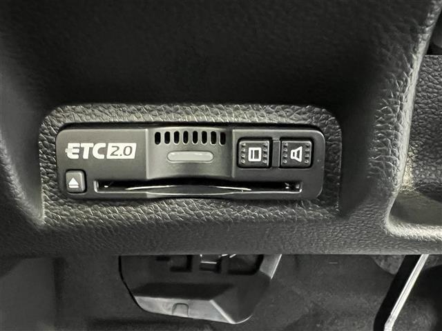 ヴェゼル e:HEV Z 登録済未使用車/純正9型ナビ/パワーバックドア/追従クルーズコントロール/バックカメラ/ブラインドスポットモニター/クリアランスソナー/ETC/ワイヤレス充電/ステアリングヒーター/LED(8枚目)