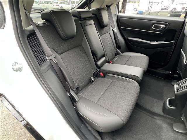 ヴェゼル e:HEV Z 登録済未使用車/純正9型ナビ/パワーバックドア/追従クルーズコントロール/バックカメラ/ブラインドスポットモニター/クリアランスソナー/ETC/ワイヤレス充電/ステアリングヒーター/LED(23枚目)