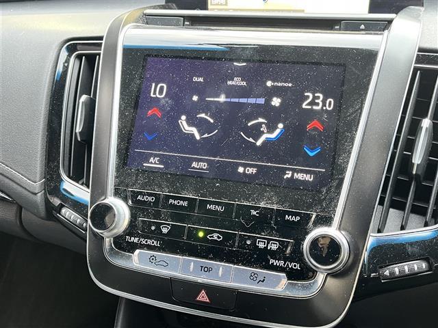 クラウンハイブリッド ＲＳアドバンス　禁煙車／純正８インチナビ／ＤＶＤ／ＣＤ／ＳＤ／ＡＵＸ／Ｂｌｕｅｔｏｏｔｈ／ＵＳＢ／サンルーフ／レザーシート／ＴＲＤエアロ／追従クルーズコントロール／全方位カメラ／パーキングアシスト／ＥＴＣ２．０（7枚目）