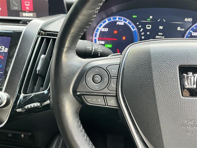 クラウンハイブリッド ＲＳアドバンス　禁煙車／純正８インチナビ／ＤＶＤ／ＣＤ／ＳＤ／ＡＵＸ／Ｂｌｕｅｔｏｏｔｈ／ＵＳＢ／サンルーフ／レザーシート／ＴＲＤエアロ／追従クルーズコントロール／全方位カメラ／パーキングアシスト／ＥＴＣ２．０（11枚目）