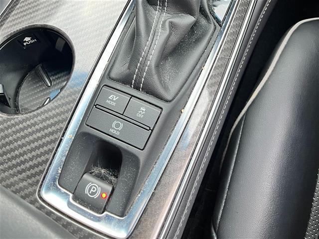 クラウンハイブリッド ＲＳアドバンス　禁煙車／純正８インチナビ／ＤＶＤ／ＣＤ／ＳＤ／ＡＵＸ／Ｂｌｕｅｔｏｏｔｈ／ＵＳＢ／サンルーフ／レザーシート／ＴＲＤエアロ／追従クルーズコントロール／全方位カメラ／パーキングアシスト／ＥＴＣ２．０（15枚目）