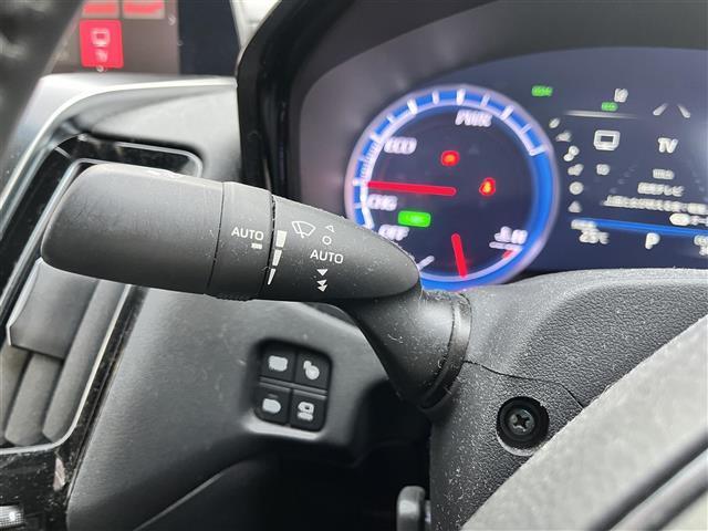 クラウンハイブリッド ＲＳアドバンス　禁煙車／純正８インチナビ／ＤＶＤ／ＣＤ／ＳＤ／ＡＵＸ／Ｂｌｕｅｔｏｏｔｈ／ＵＳＢ／サンルーフ／レザーシート／ＴＲＤエアロ／追従クルーズコントロール／全方位カメラ／パーキングアシスト／ＥＴＣ２．０（19枚目）