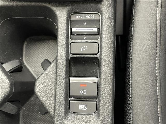 ヴェゼル e:HEV Z 禁煙車/純正9インチナビ/バックカメラ/ハーフレザーシート/シートヒーター/追従クルーズコントロール/パドルシフト/パワーバックドア/Bluetooth/USB/フルセグ(16枚目)