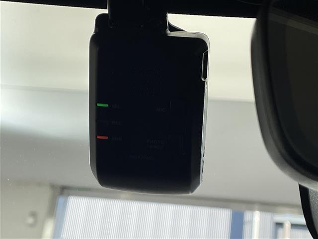 ヴェゼル e:HEV Z 禁煙車/純正9インチナビ/バックカメラ/ハーフレザーシート/シートヒーター/追従クルーズコントロール/パドルシフト/パワーバックドア/Bluetooth/USB/フルセグ(21枚目)