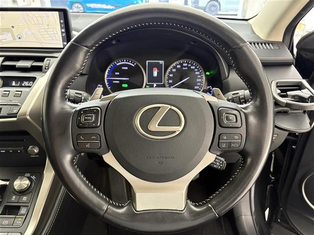 ＮＸ ＮＸ３００ｈ　Ｉパッケージ　禁煙車／純正１０．３インチナビ／Ｂｌｕｅｔｏｏｔｈ／ＣＤ／ＳＤ／ＡＵＸ／フルセグＴＶ／バック／サイド／フロントカメラ／追従クルーズコントロール／電動リアゲート／パワーシート／シートヒーター／ＥＴＣ（9枚目）