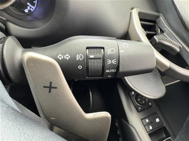 ＮＸ ＮＸ３００ｈ　Ｉパッケージ　禁煙車／純正１０．３インチナビ／Ｂｌｕｅｔｏｏｔｈ／ＣＤ／ＳＤ／ＡＵＸ／フルセグＴＶ／バック／サイド／フロントカメラ／追従クルーズコントロール／電動リアゲート／パワーシート／シートヒーター／ＥＴＣ（14枚目）