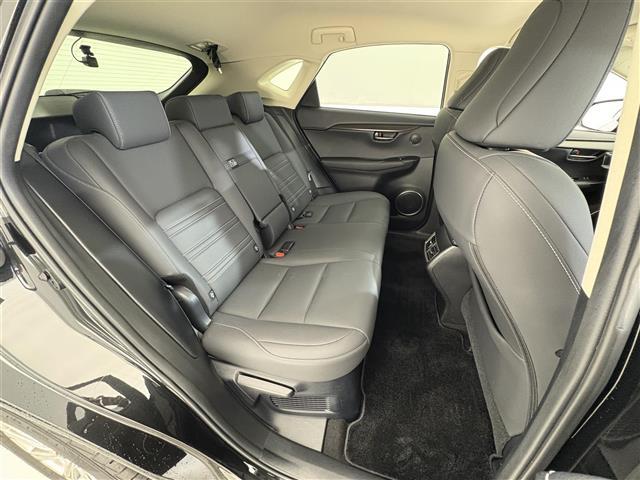 ＮＸ ＮＸ３００ｈ　Ｉパッケージ　禁煙車／純正１０．３インチナビ／Ｂｌｕｅｔｏｏｔｈ／ＣＤ／ＳＤ／ＡＵＸ／フルセグＴＶ／バック／サイド／フロントカメラ／追従クルーズコントロール／電動リアゲート／パワーシート／シートヒーター／ＥＴＣ（25枚目）