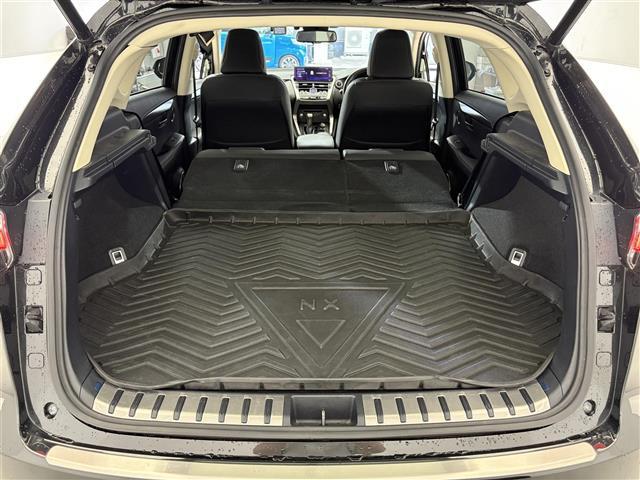 ＮＸ ＮＸ３００ｈ　Ｉパッケージ　禁煙車／純正１０．３インチナビ／Ｂｌｕｅｔｏｏｔｈ／ＣＤ／ＳＤ／ＡＵＸ／フルセグＴＶ／バック／サイド／フロントカメラ／追従クルーズコントロール／電動リアゲート／パワーシート／シートヒーター／ＥＴＣ（28枚目）