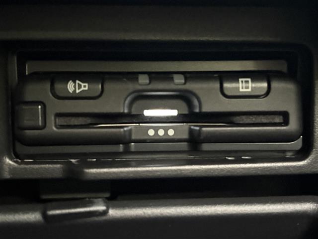 セレナ ｅ－パワー　ＸＶ　禁煙車／純正１０インチナビ／アラウンドビューモニター／両側電動スライドドア／クリアランスソナー／クルーズコントロール／前後ドライブレコーダー／ＥＴＣ２．０／純正１５インチアルミホイール／ＬＥＤ（7枚目）