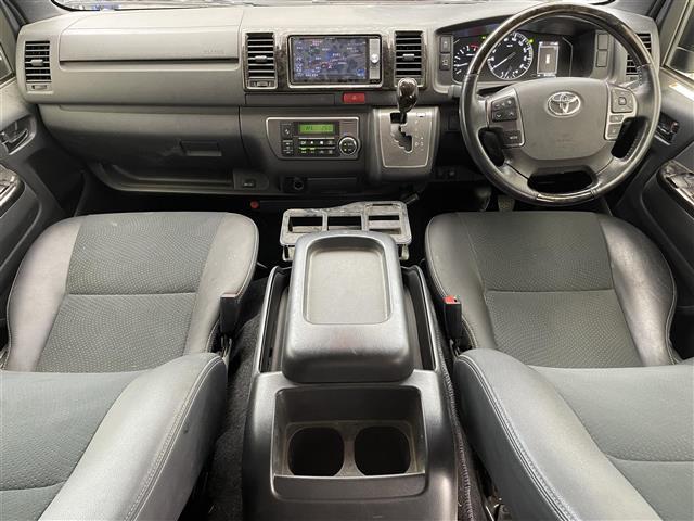 ハイエースバン スーパーGL ダーク プライムII 社外ナビ/全方位カメラ/両側パワースライドドア/ハーフレザーシート/衝突軽減ブレーキ/レーンディパーチャーアラート/LED/オートマチックハイビーム/AC100V電源/デジタルインナーミラー(4枚目)