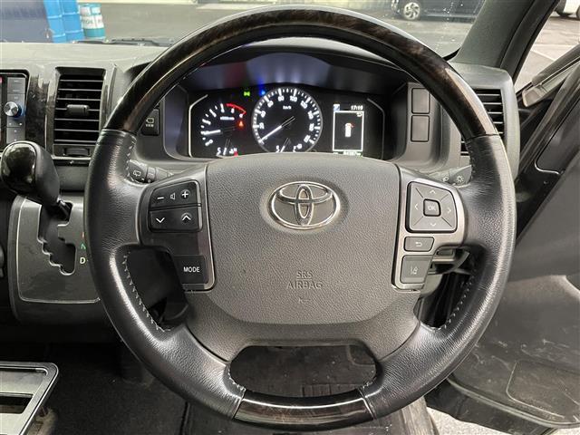 ハイエースバン スーパーGL ダーク プライムII 社外ナビ/全方位カメラ/両側パワースライドドア/ハーフレザーシート/衝突軽減ブレーキ/レーンディパーチャーアラート/LED/オートマチックハイビーム/AC100V電源/デジタルインナーミラー(9枚目)