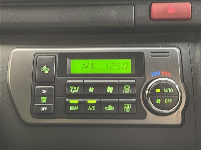 ハイエースバン スーパーGL ダーク プライムII 社外ナビ/全方位カメラ/両側パワースライドドア/ハーフレザーシート/衝突軽減ブレーキ/レーンディパーチャーアラート/LED/オートマチックハイビーム/AC100V電源/デジタルインナーミラー(15枚目)