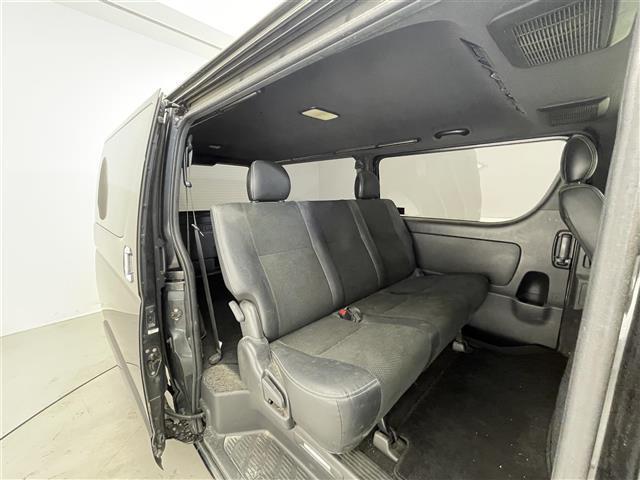 ハイエースバン スーパーGL ダーク プライムII 社外ナビ/全方位カメラ/両側パワースライドドア/ハーフレザーシート/衝突軽減ブレーキ/レーンディパーチャーアラート/LED/オートマチックハイビーム/AC100V電源/デジタルインナーミラー(21枚目)