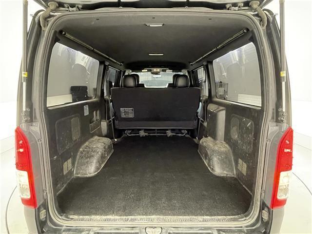 ハイエースバン スーパーGL ダーク プライムII 社外ナビ/全方位カメラ/両側パワースライドドア/ハーフレザーシート/衝突軽減ブレーキ/レーンディパーチャーアラート/LED/オートマチックハイビーム/AC100V電源/デジタルインナーミラー(25枚目)