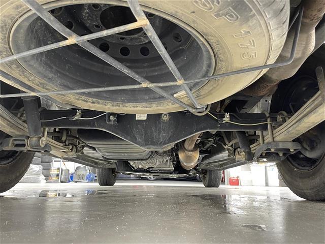 ハイエースバン スーパーGL ダーク プライムII 社外ナビ/全方位カメラ/両側パワースライドドア/ハーフレザーシート/衝突軽減ブレーキ/レーンディパーチャーアラート/LED/オートマチックハイビーム/AC100V電源/デジタルインナーミラー(37枚目)