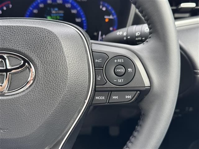 カローラクロス ハイブリッド　Ｚ　禁煙車／純正９インチナビ／Ｂｌｕｅｔｏｏｔｈ／ＵＳＢ／フルセグ／ハーフレザーシート／シートヒーター／パワーシート／パワーリアゲート／追従クルーズコントロール／ＬＥＤヘッドライト／電子パーキング／ＥＴＣ（15枚目）