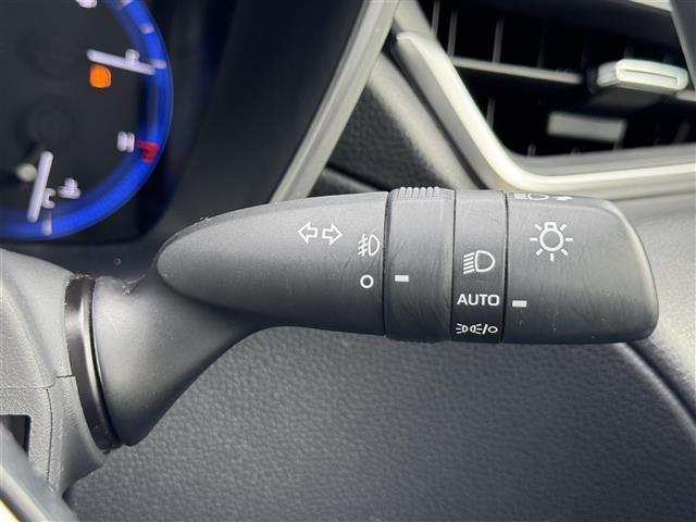 カローラクロス ハイブリッド　Ｚ　禁煙車／純正９インチナビ／Ｂｌｕｅｔｏｏｔｈ／ＵＳＢ／フルセグ／ハーフレザーシート／シートヒーター／パワーシート／パワーリアゲート／追従クルーズコントロール／ＬＥＤヘッドライト／電子パーキング／ＥＴＣ（17枚目）