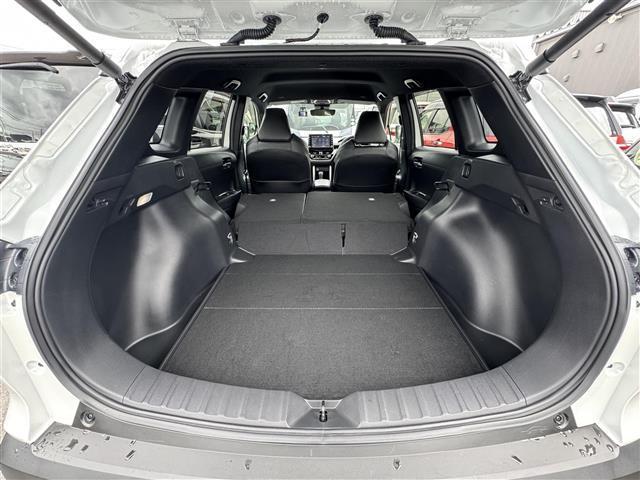 カローラクロス ハイブリッド　Ｚ　禁煙車／純正９インチナビ／Ｂｌｕｅｔｏｏｔｈ／ＵＳＢ／フルセグ／ハーフレザーシート／シートヒーター／パワーシート／パワーリアゲート／追従クルーズコントロール／ＬＥＤヘッドライト／電子パーキング／ＥＴＣ（28枚目）