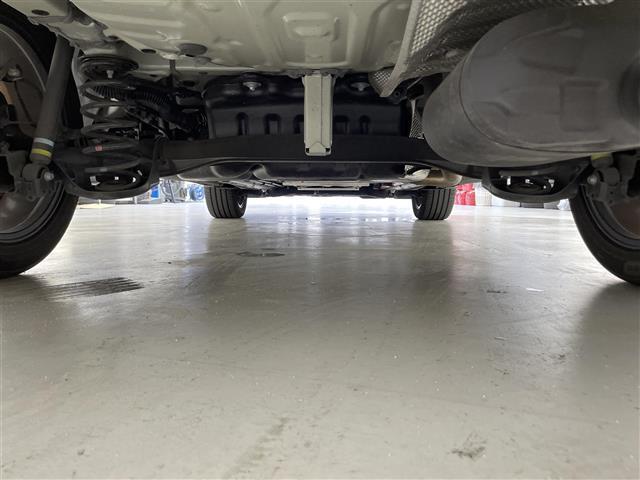 カローラクロス ハイブリッド　Ｚ　禁煙車／純正９インチナビ／Ｂｌｕｅｔｏｏｔｈ／ＵＳＢ／フルセグ／ハーフレザーシート／シートヒーター／パワーシート／パワーリアゲート／追従クルーズコントロール／ＬＥＤヘッドライト／電子パーキング／ＥＴＣ（39枚目）