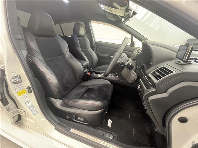 ＷＲＸ Ｓ４ ２．０ＧＴ－Ｓアイサイト　禁煙車／７型ナビ／バックカメラ／追従クルーズコントロール／クリアランスソナー／ＥＴＣ／ＳＴＩエアロ／ハーフレザーシート／ステアリングスイッチ／プッシュスタート／オートライト／スマートキー（21枚目）