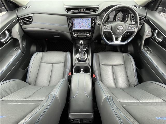 エクストレイル オーテック　ｉパッケージ　禁煙車／１０型純正ナビ／レーダークルーズコントロール／全方位カメラ／レザーシート／シートヒーター／レーンキープアシスト／パワーシート／前後ドラレコ／オートホールド／パワーバックドア／ＥＴＣ（4枚目）