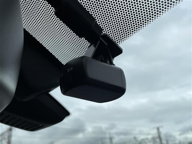 エクストレイル オーテック　ｉパッケージ　禁煙車／１０型純正ナビ／レーダークルーズコントロール／全方位カメラ／レザーシート／シートヒーター／レーンキープアシスト／パワーシート／前後ドラレコ／オートホールド／パワーバックドア／ＥＴＣ（8枚目）