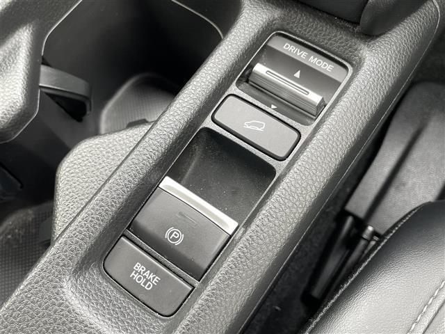 ヴェゼル ｅ：ＨＥＶ　Ｚ　禁煙車／純正９インチナビ／バックカメラ／ブラインドスポットモニター／電動リアゲート／ＬＥＤヘッドライト／ダウンヒルコントロール／前後コーナーセンサー／前後ドラレコ／追従クルーズコントロール／衝突軽減（11枚目）