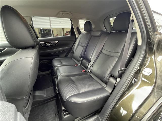 エクストレイル ２０Ｘｉ　禁煙車／純正ナビ／フルセグＴＶ／全方位カメラ／ＬＥＤヘッドライト／前後コーナーセンサー／ドライブレコーダー／プロパイロット／全席シートヒーター／純正１８インチＡＷ／ＥＴＣ／電動リアゲート（21枚目）