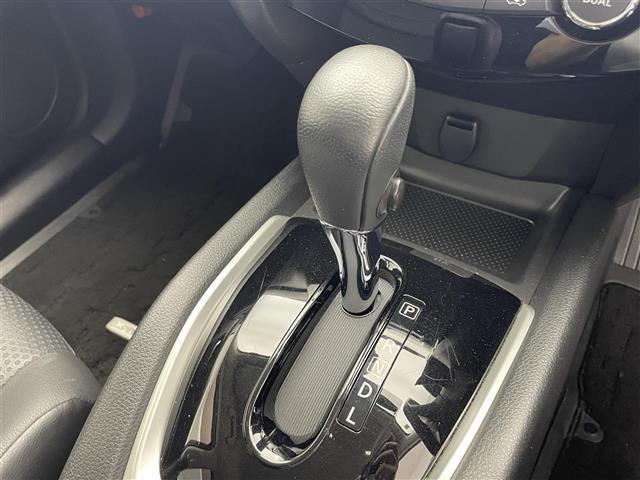 エクストレイル 20X 禁煙車/純正9インチナビ/全方位カメラ/合皮シート/LEDヘッドライト/前後ドラレコ/前後コーナーセンサー/電動リアゲート/純正18AW/ETC/フルフラットシート/CD/DVD/Bluetooth(19枚目)