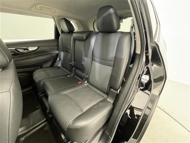 エクストレイル 20X 禁煙車/純正9インチナビ/全方位カメラ/合皮シート/LEDヘッドライト/前後ドラレコ/前後コーナーセンサー/電動リアゲート/純正18AW/ETC/フルフラットシート/CD/DVD/Bluetooth(25枚目)