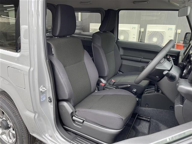 ジムニー ＸＣ　届出済未使用車／クルーズコントロール／コーナーセンサー／ステアリングスイッチ／シートヒーター／電動格納ミラー／オートライト／オートハイビーム／純正１６インチアルミホイール／スペアキー／ＬＥＤライト（18枚目）